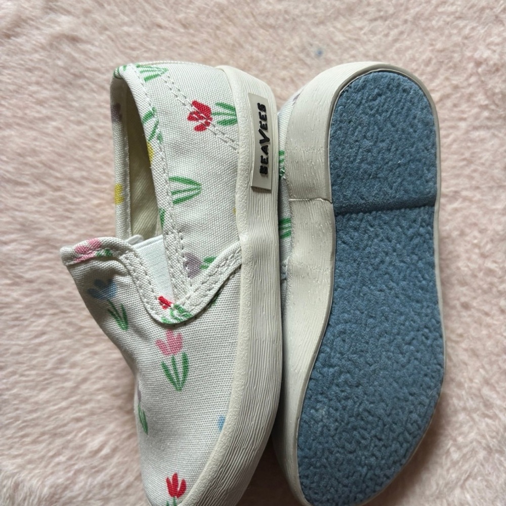 Kids Floral Canvas Shoes - White